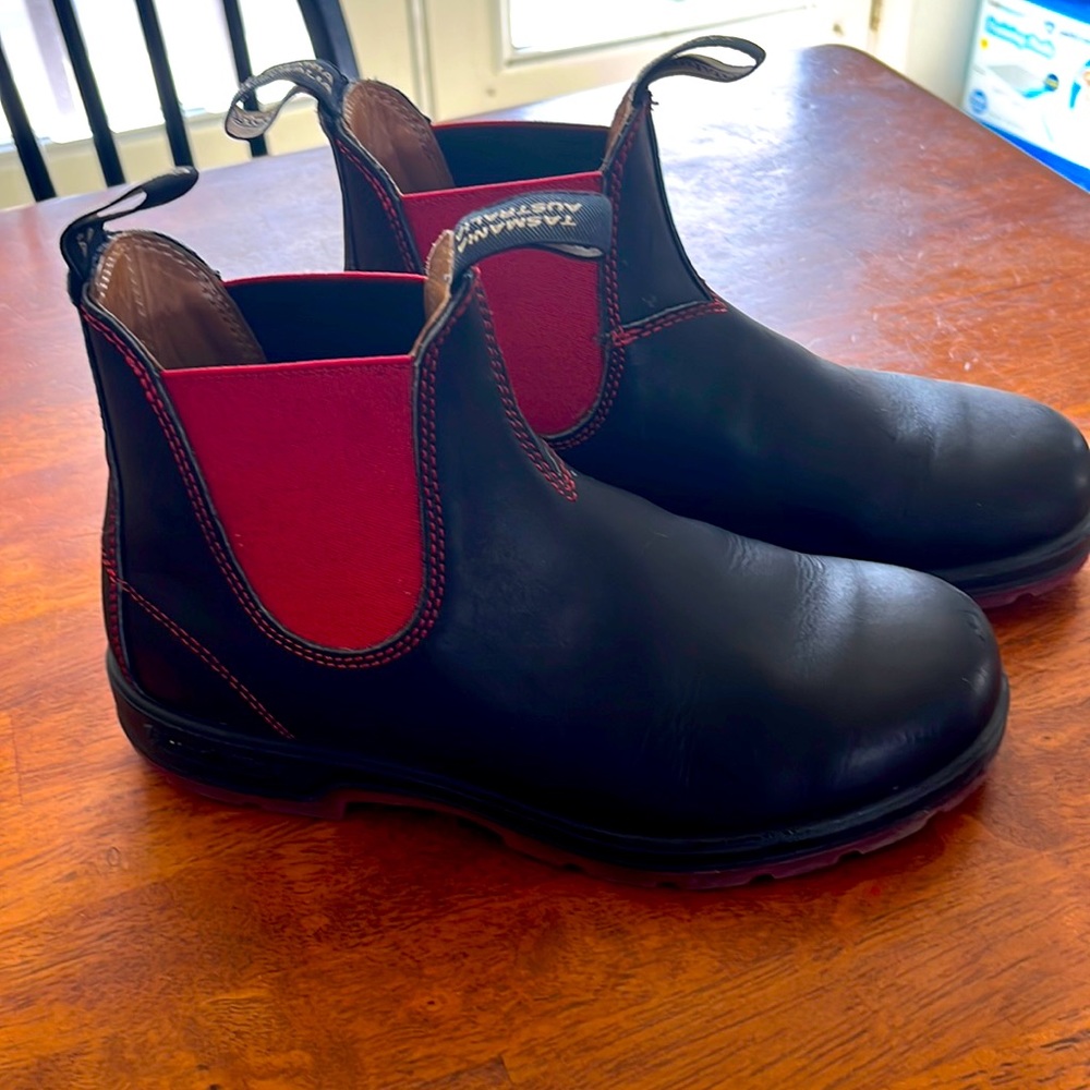 Blundstone boots with red accent